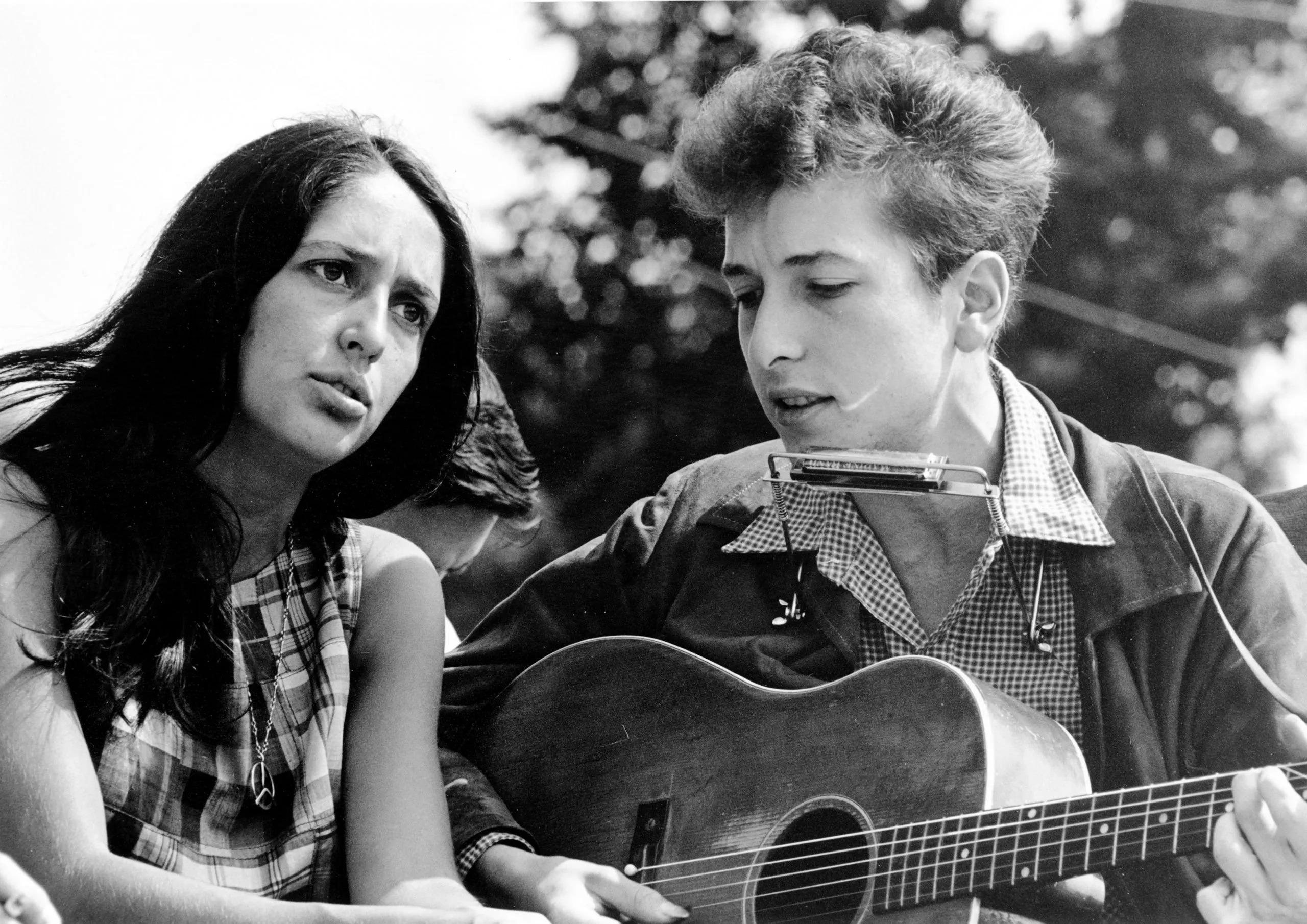 Folk singers Joan Baez and Bob Dylan during the Civil Rights March on 28 August 1963 in Washington, D.C.